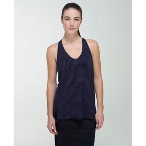 Lululemon Women's Mountain Tank Size 8 - Stripe Cadet Blue